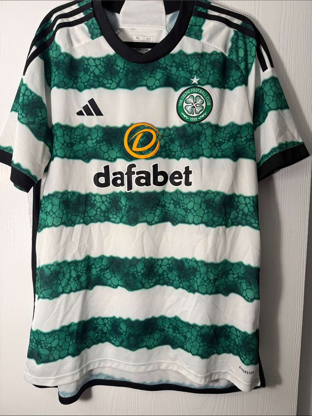 Celtic Football Club 2024/2025 Home Green & White Hooped Jersey (XL) Replica